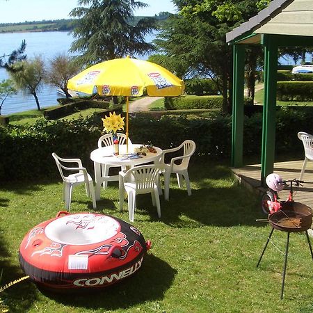 Beau-Rivage Du Lac De Pareloup Hotel Salles-Curan Luaran gambar