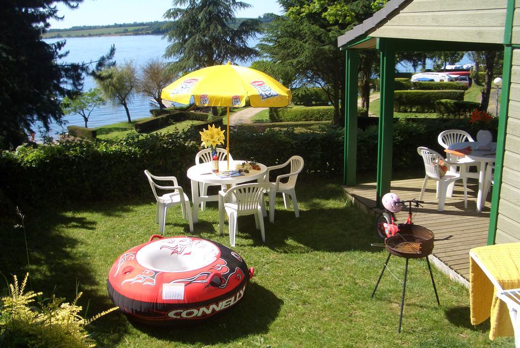 Beau-Rivage Du Lac De Pareloup Hotel Salles-Curan Luaran gambar