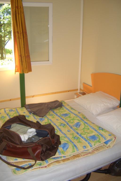 Beau-Rivage Du Lac De Pareloup Hotel Salles-Curan Luaran gambar