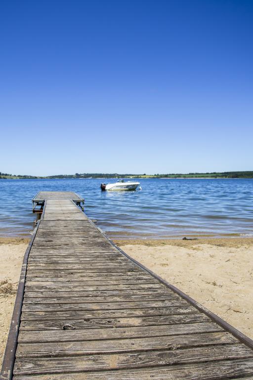 Beau-Rivage Du Lac De Pareloup Hotel Salles-Curan Luaran gambar